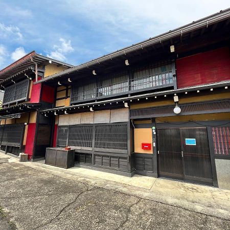 Hostel Murasaki Ryokan ทาคายาม่า ภายนอก รูปภาพ