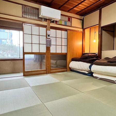 Hostel Murasaki Ryokan ทาคายาม่า ภายนอก รูปภาพ