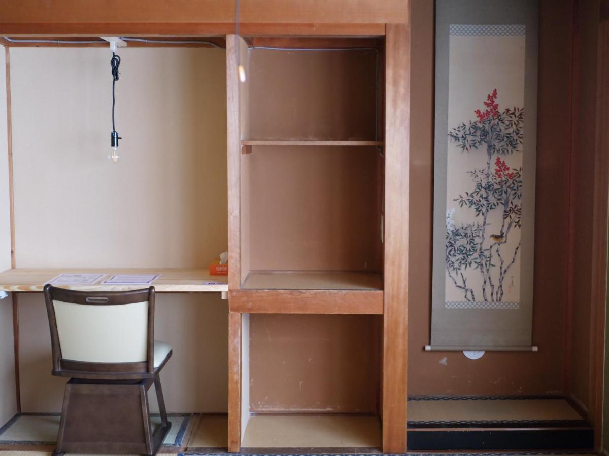 Hostel Murasaki Ryokan ทาคายาม่า ภายนอก รูปภาพ