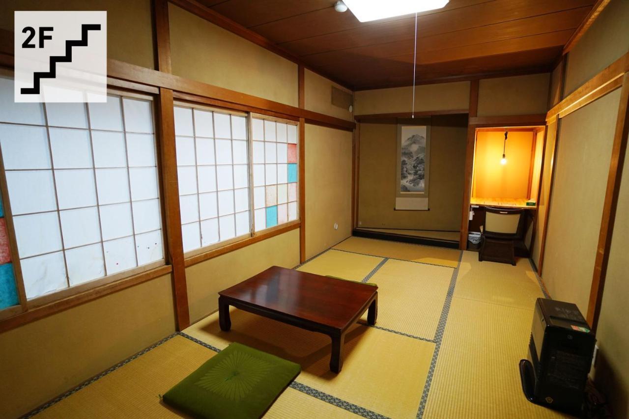 Hostel Murasaki Ryokan ทาคายาม่า ภายนอก รูปภาพ
