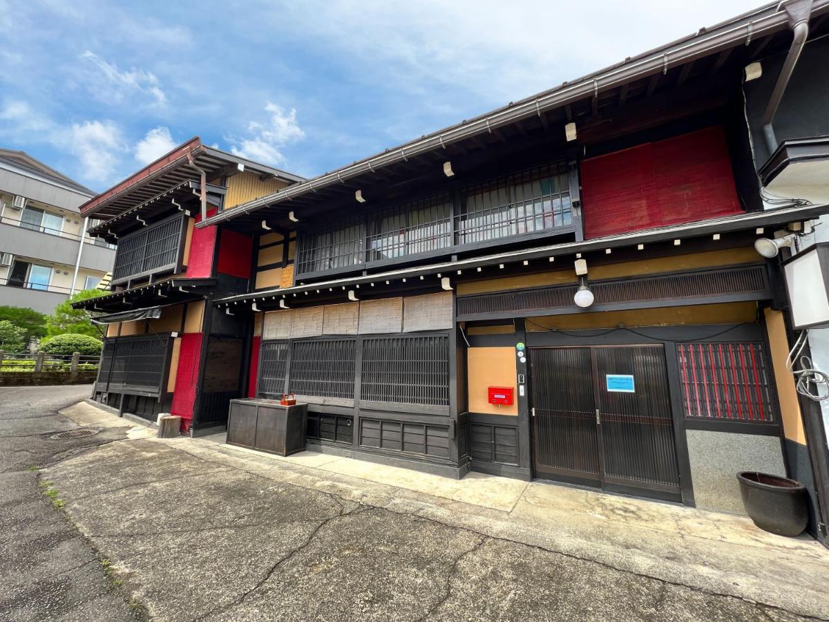 Hostel Murasaki Ryokan ทาคายาม่า ภายนอก รูปภาพ