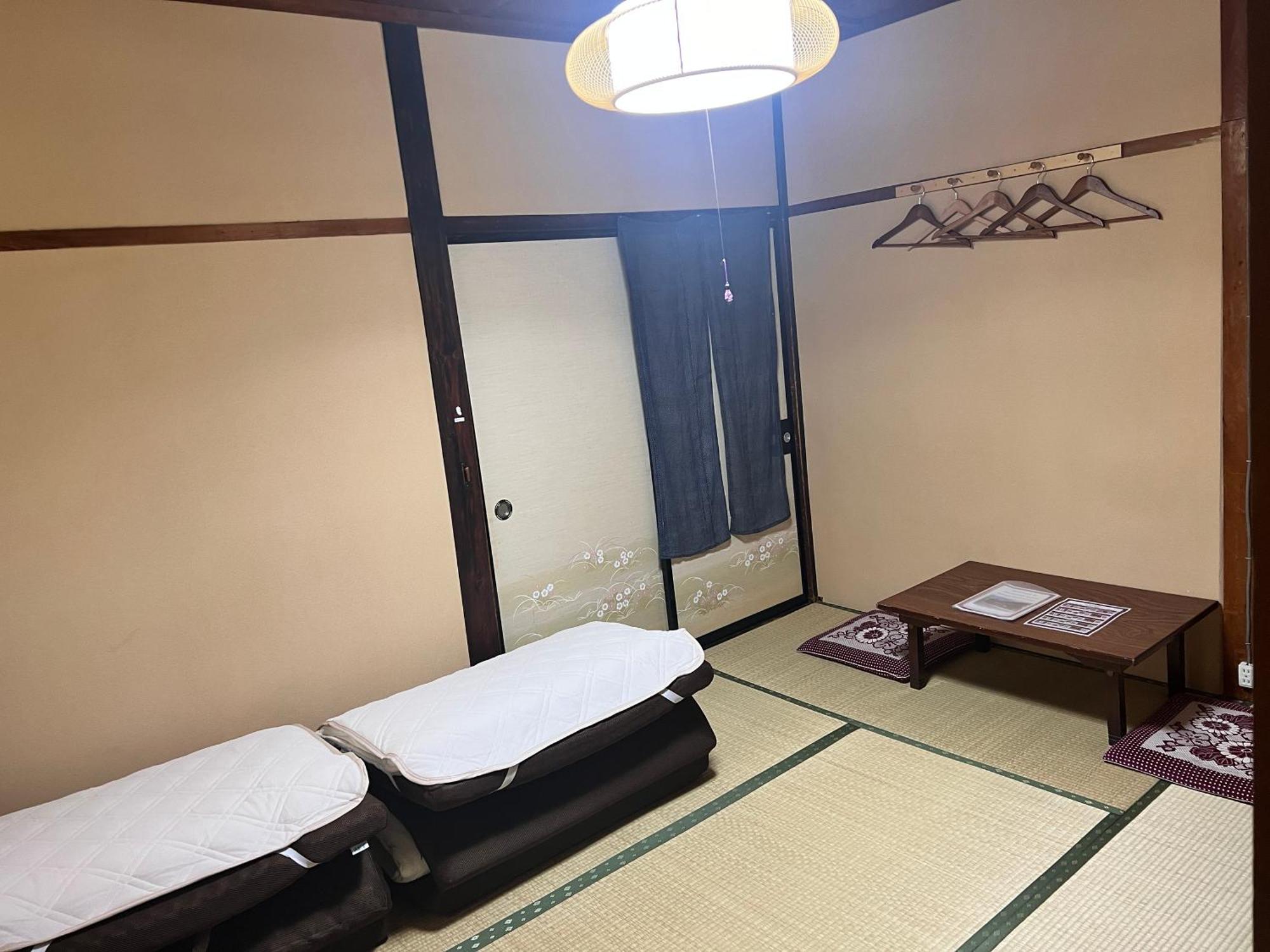 Hostel Murasaki Ryokan ทาคายาม่า ภายนอก รูปภาพ